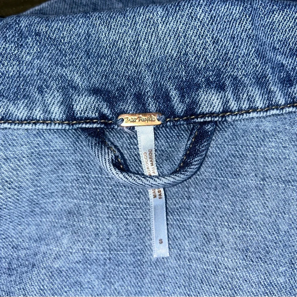 Free People Rumors Denim Light Wash Jacket Size Small - Picture 8 of 8